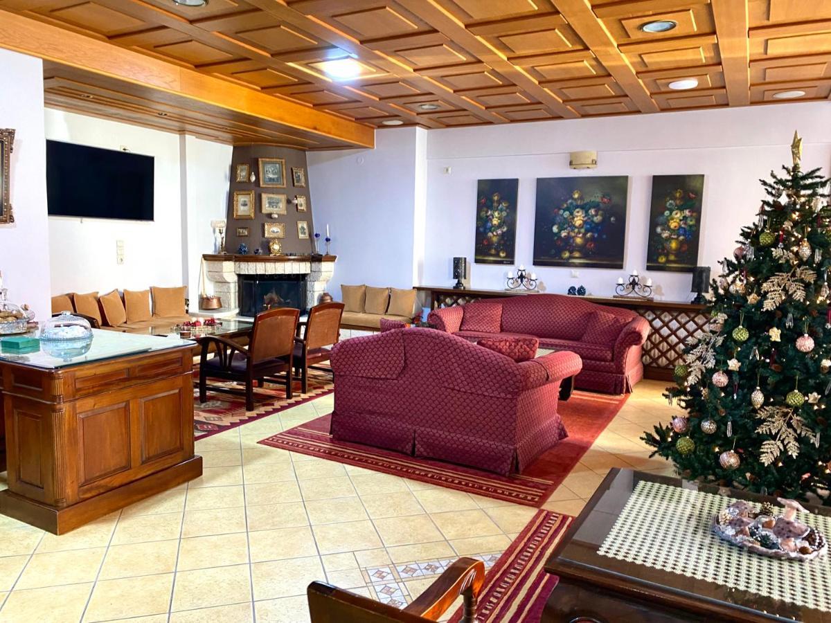Marianna'S Home Accommodation Karpenísion Extérieur photo